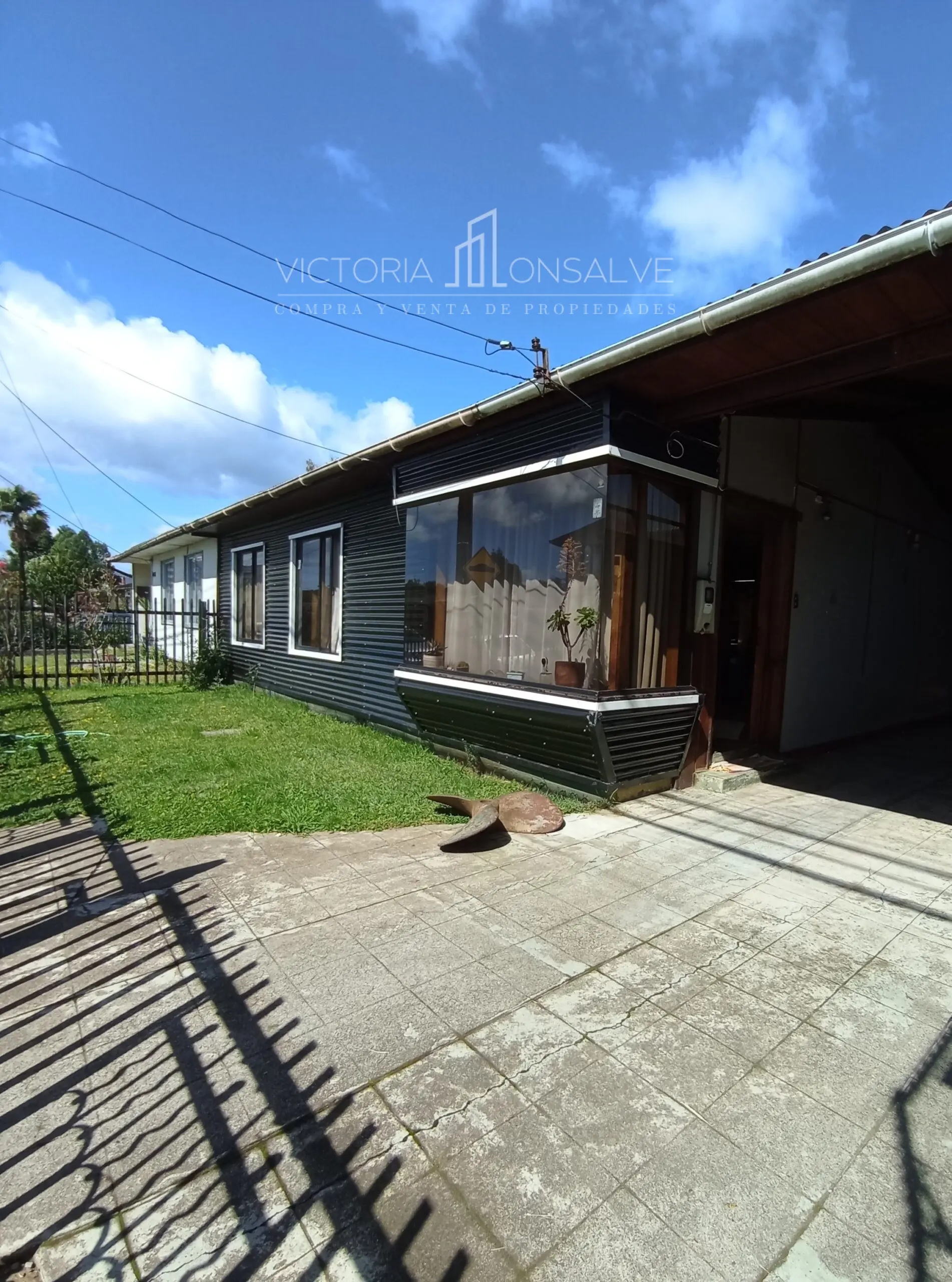 Vendo Amplia casa + cabaña independiente en Pedro Montt, Valdivia